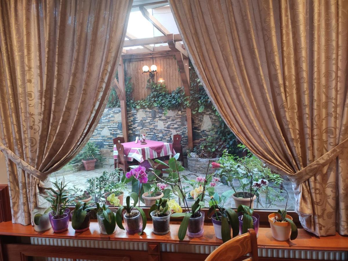 Family Hotel Denica Obzor Exterior photo